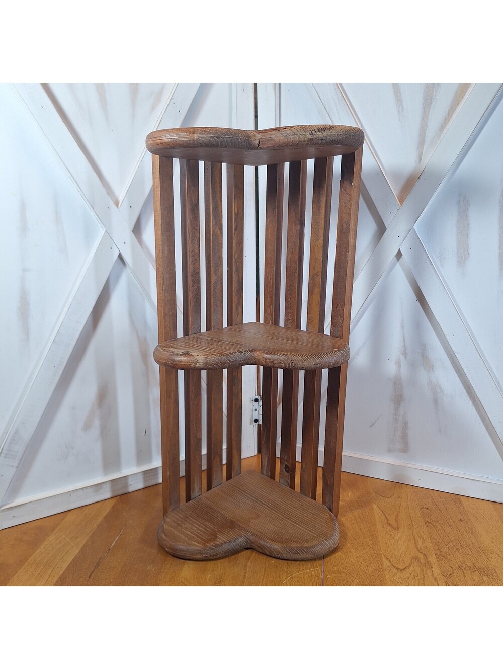 VTG Solid Wood Heart Shape Tiered Corner Trinket Shelf 19"H X 9"W X8"D Farmhouse